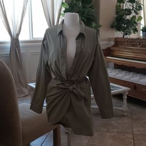 Green Dress Tie in Front